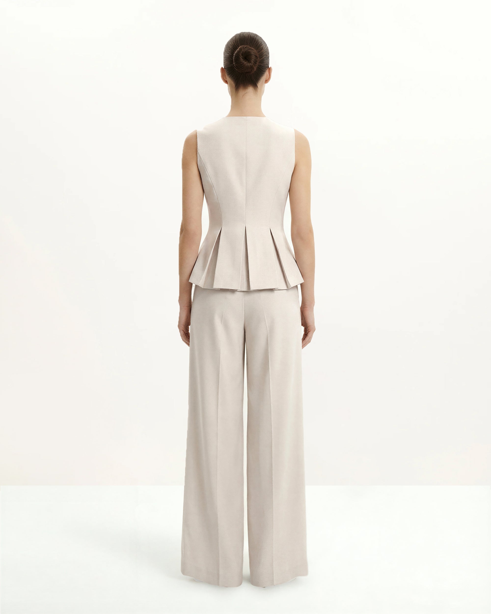 Structured Seam Round - Beige