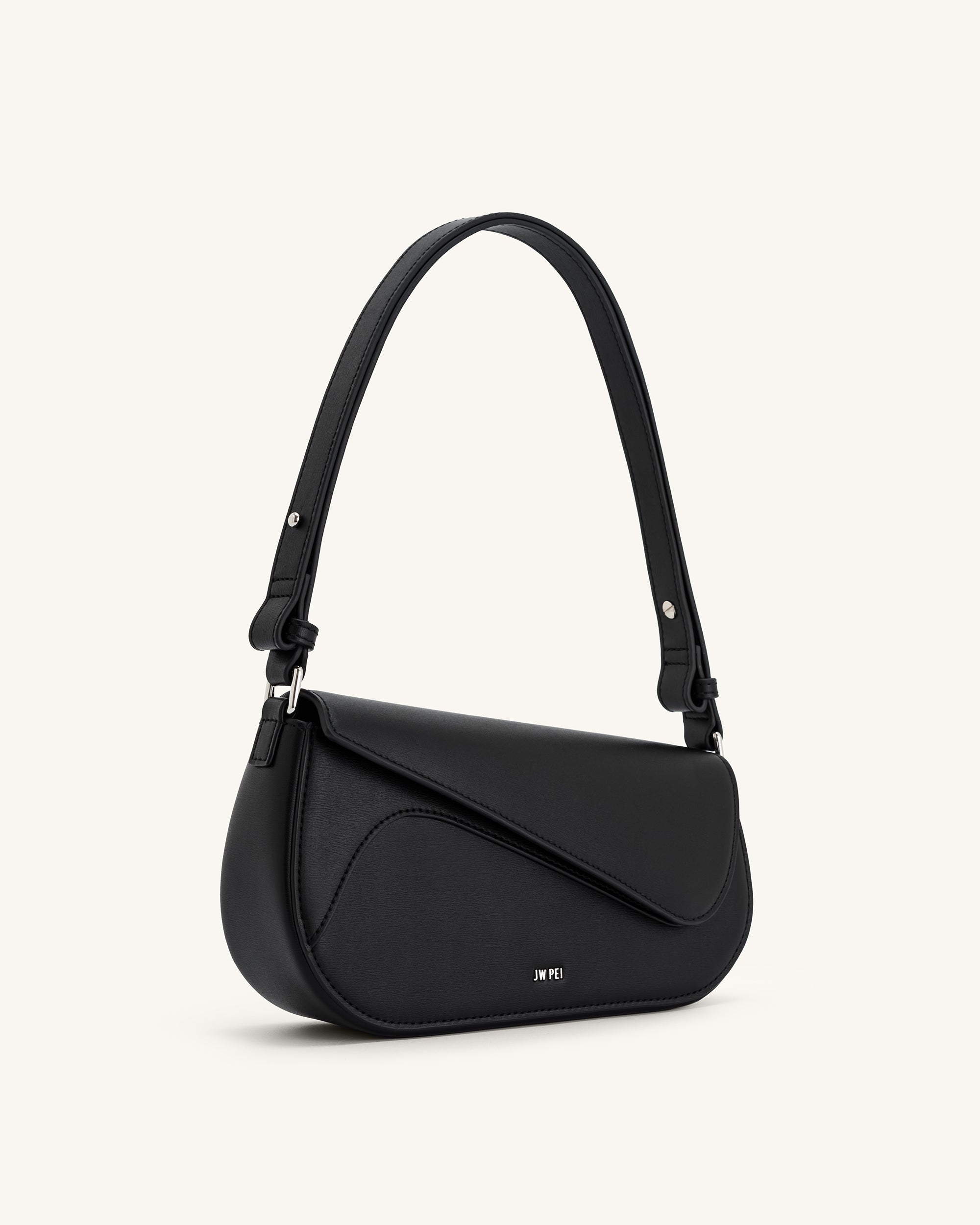 woomii jane black バッグ　韓国　ゴシック Addisyn Shoulder Bag - Black | JW PEI