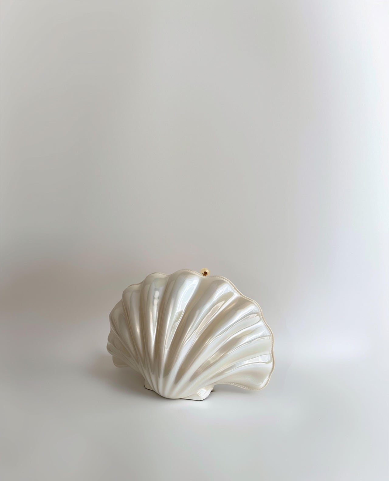 Shell Clutch - Ivory