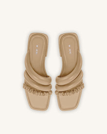 Jada Flat Mule - Cane sugar